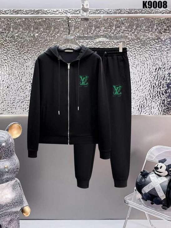 Picture of LV Sweater Suits _SKULVM-5XLkdtr0641027